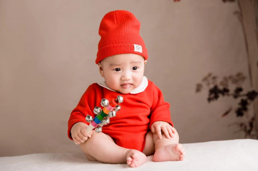 包头3个月宝宝翻身 包头3个月宝宝翻身